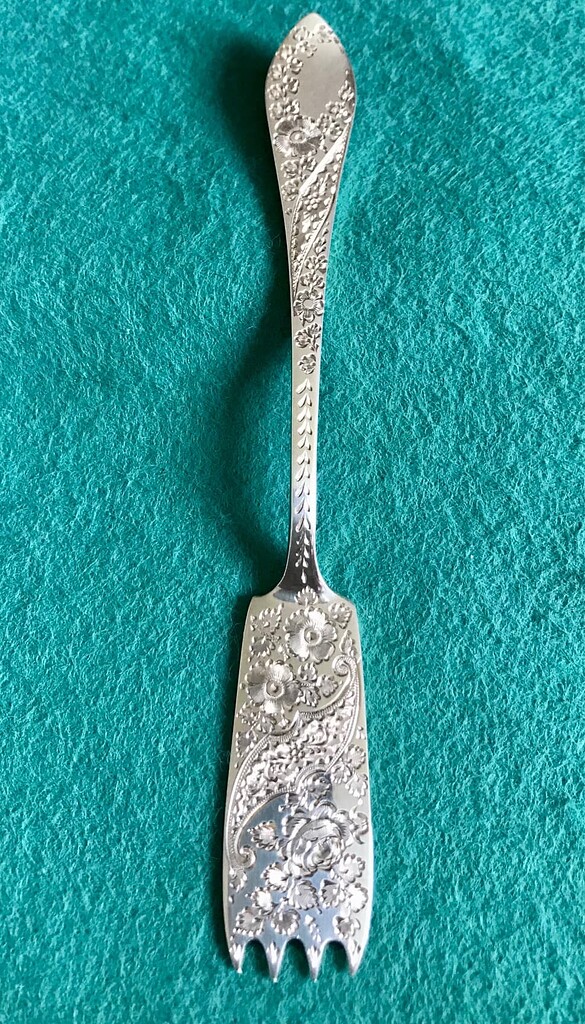 Silver Butter Knife, Pickle or Fruit Fork? What is it please? What is