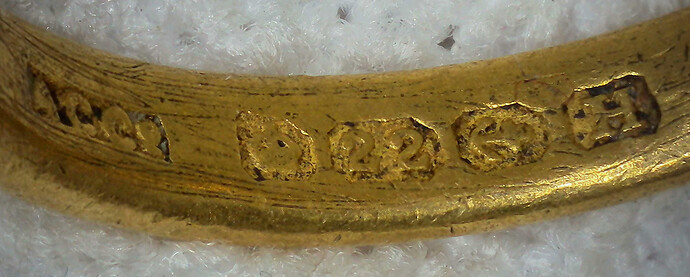 gold-ring-sml