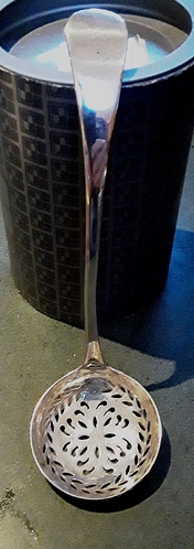sifting ladle