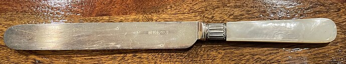 knife ID 2
