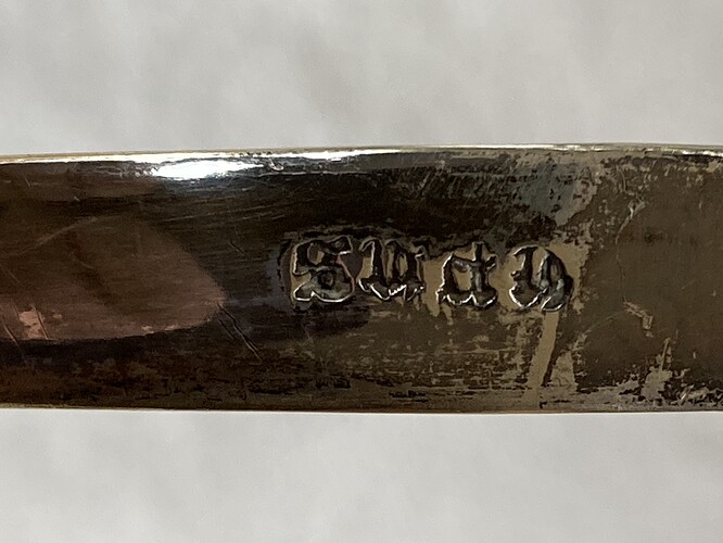 Cake Plate Handle 1