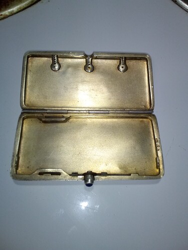 17055616157922145969304241665917