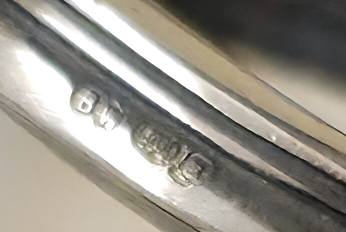 1000099572