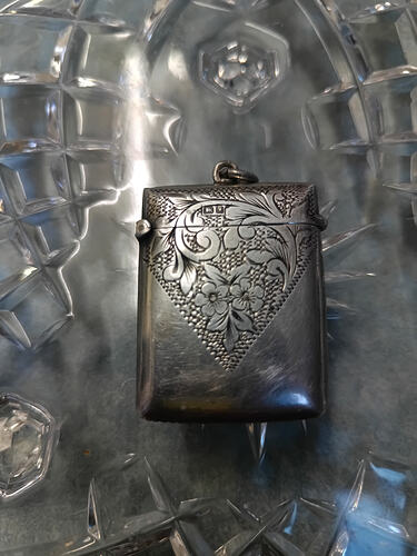 17777906597197940422621127745759