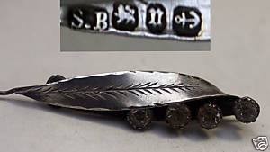 brooch.jpg