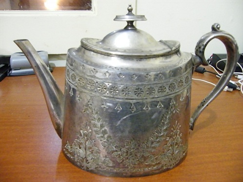 silver teapot.jpg
