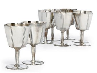 a_set_of_eight_american_silver_liqueur_cups_mark_of_tiffany_and_co_new_d5327165h.jpg