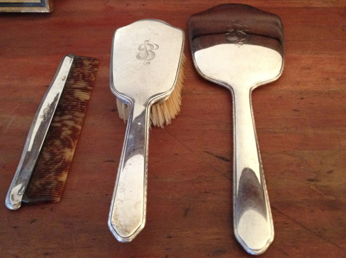 BRUSH_COMB_MIRROR.jpg