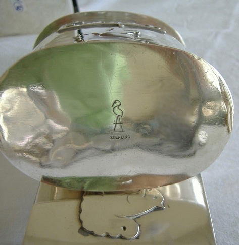 Mark on oval box.jpg
