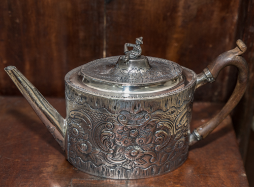 SILVER TEAPOT-3.jpg