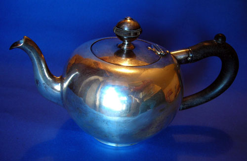 tea pot cropped.jpg