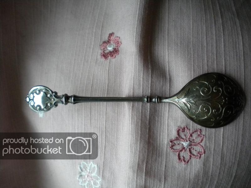 Unmarked silver (?) spoon identification What is it? Silver