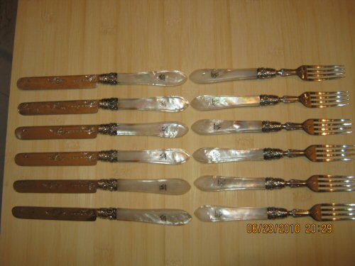 flatware500.jpg