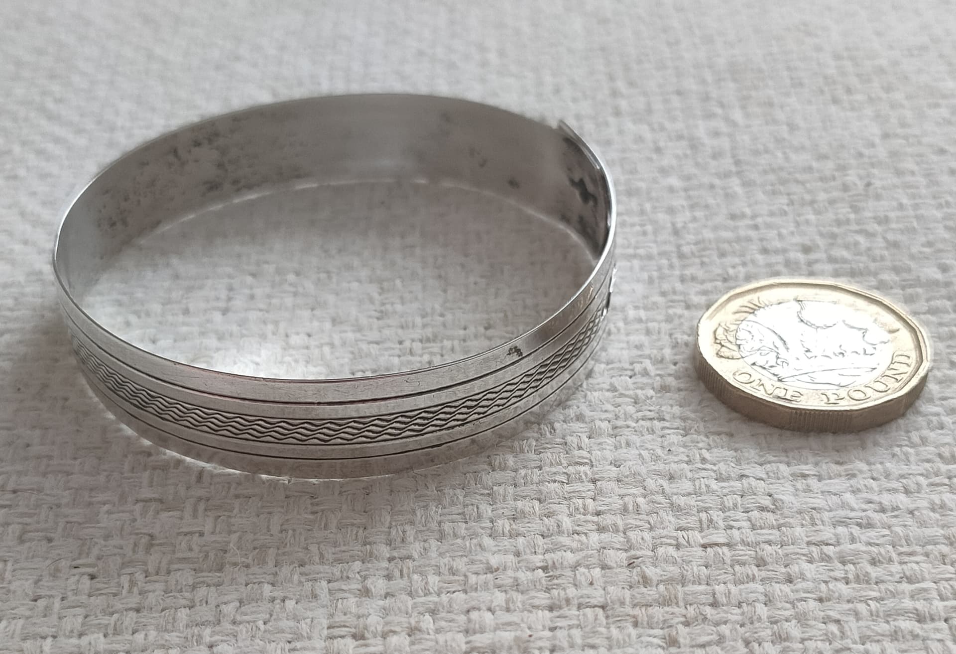 Silver Bangle with unusual Clasp - Silver Collector Forums